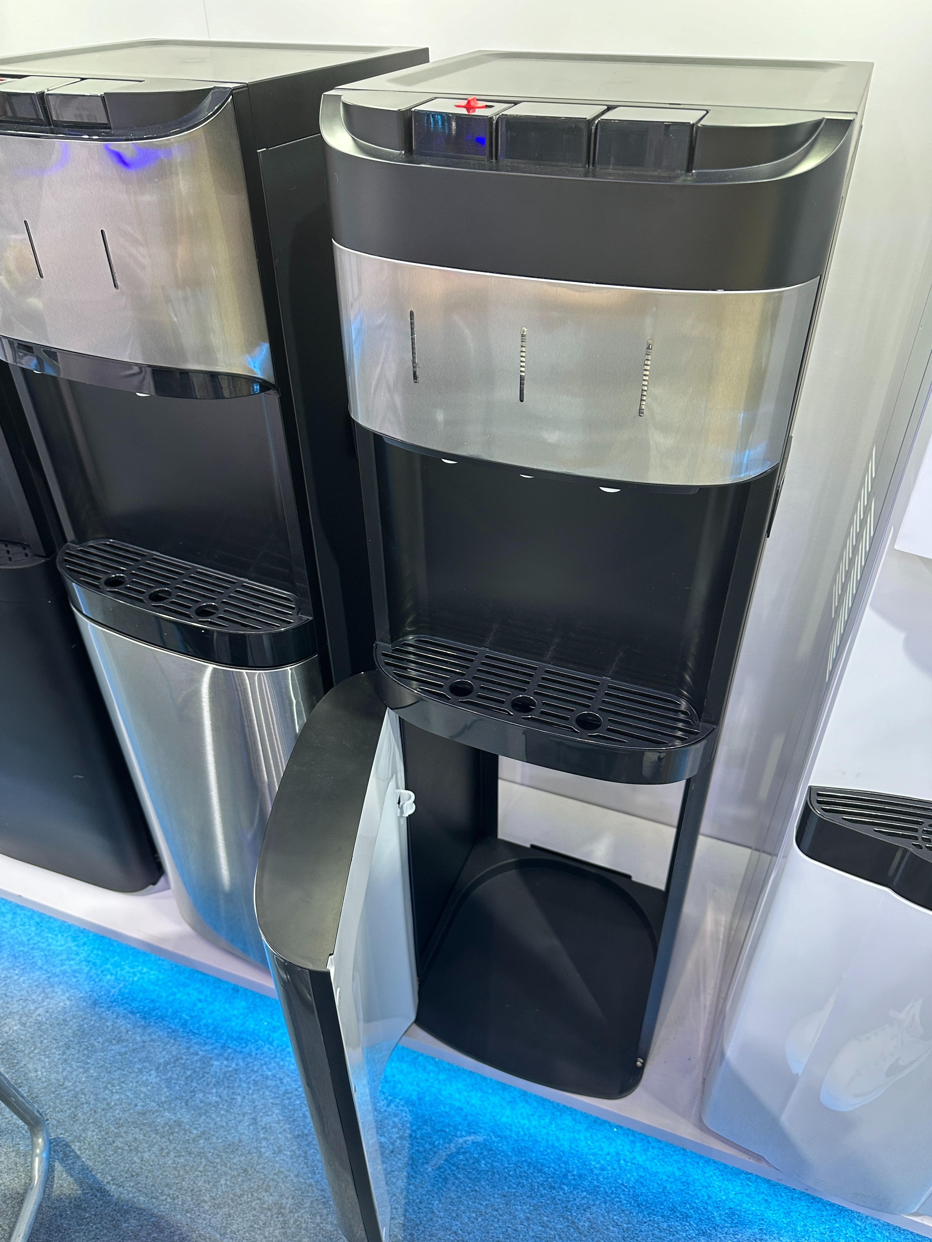 Freestanding Stainless Steel Bottom Luxury Hot and Compressor Cold Normal Bottom Loading Public Water Dispenser